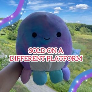 Mary The Octopus- Squishmallow 8”